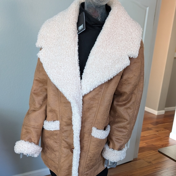 Frye Faux Shearling Shawl Collar Car Coat Size Medium New With Tags ❤️ - Picture 3 of 10